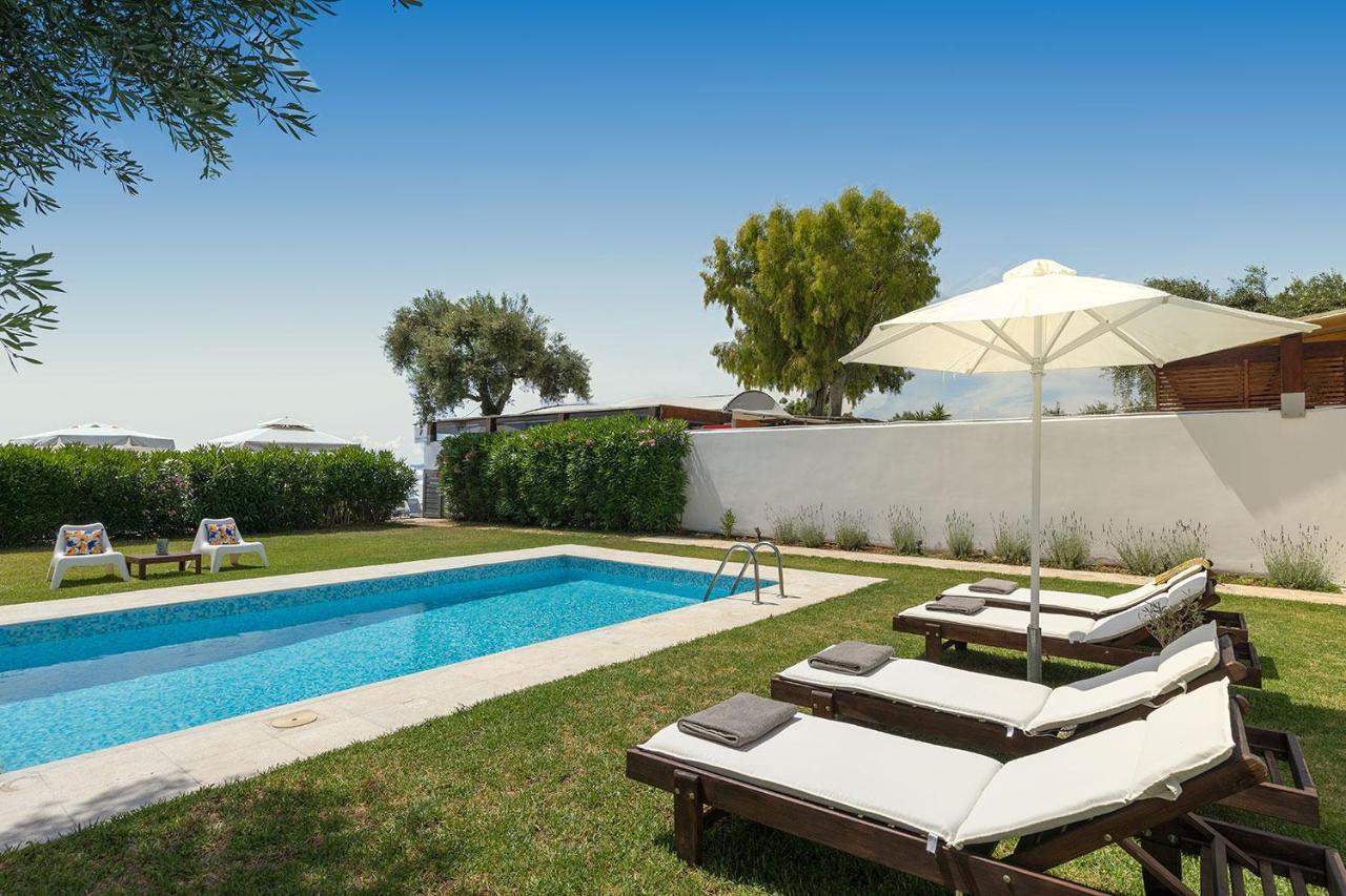 Villa Piedra Del Mar Beachfront By Villa2Be Barbati Bagian luar foto