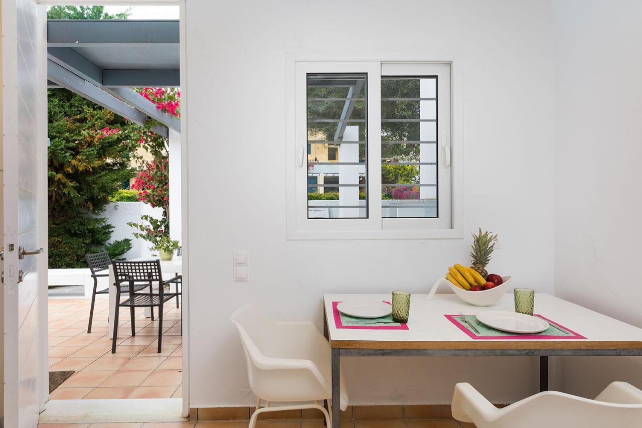 Villa Piedra Del Mar Beachfront By Villa2Be Barbati Bagian luar foto